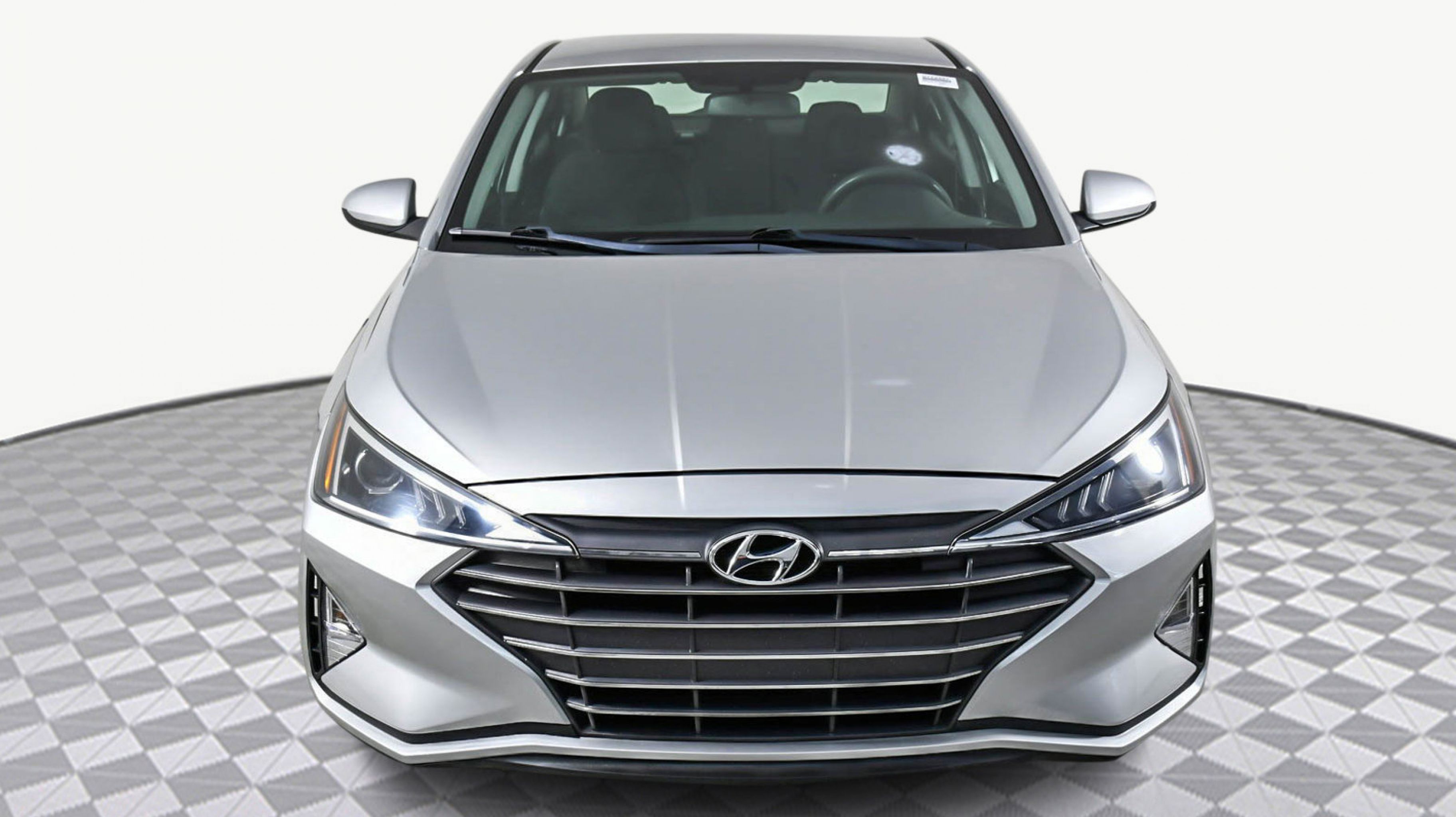 2019 Hyundai Elantra SE photo 2