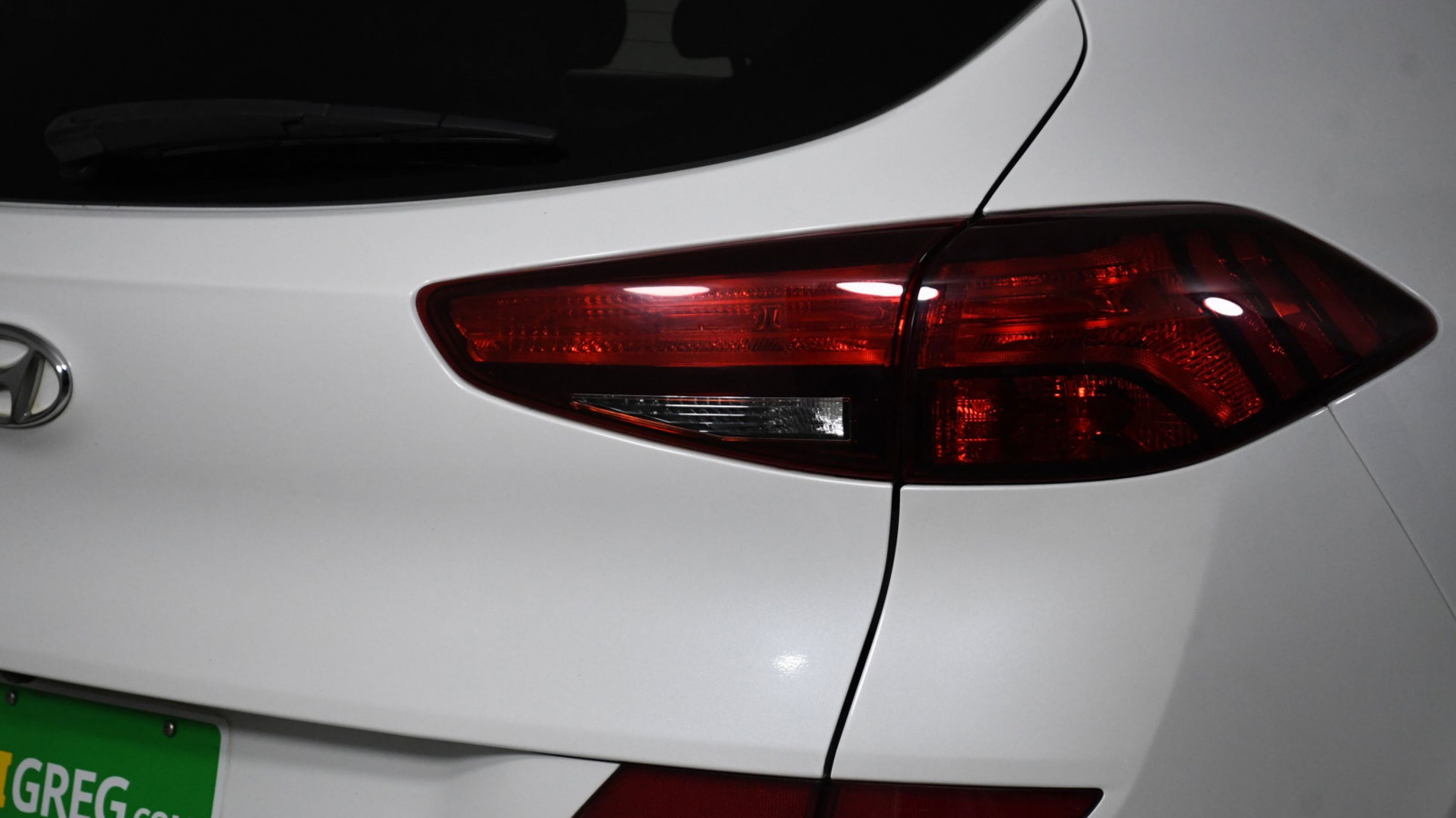 Trunk Ledge Kit | HYUNDAI TUCSON 2012 Trunk Ledge Kit | HYUNDAI TUCSON 2012