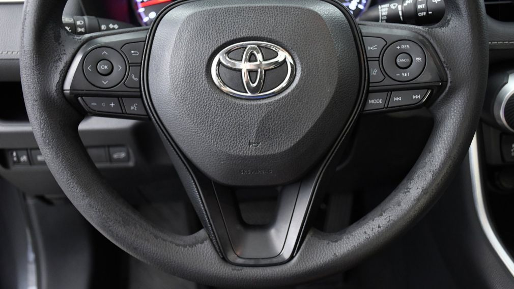 2019 Toyota RAV4 XLE #6