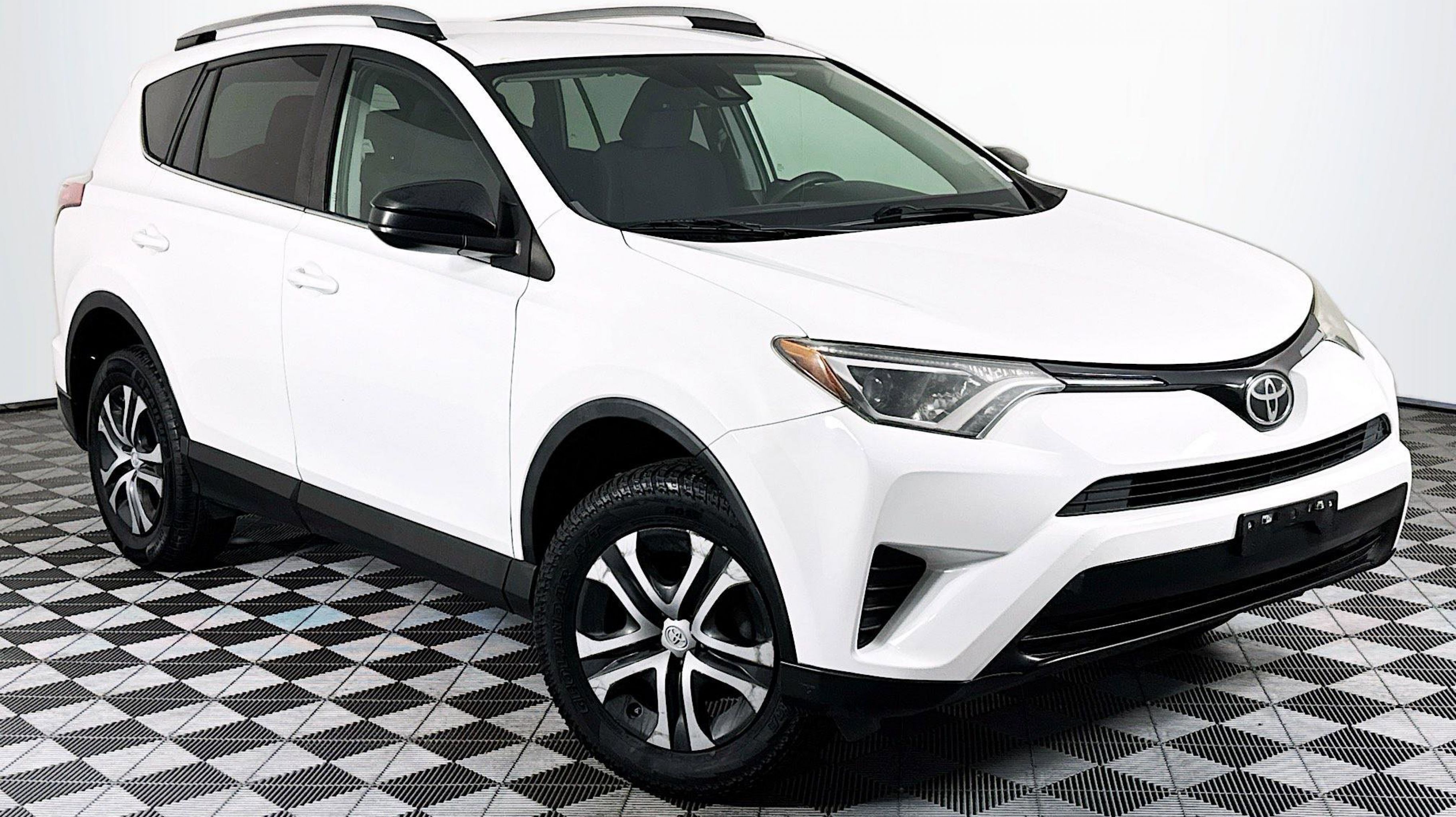 2017 Toyota RAV4 LE