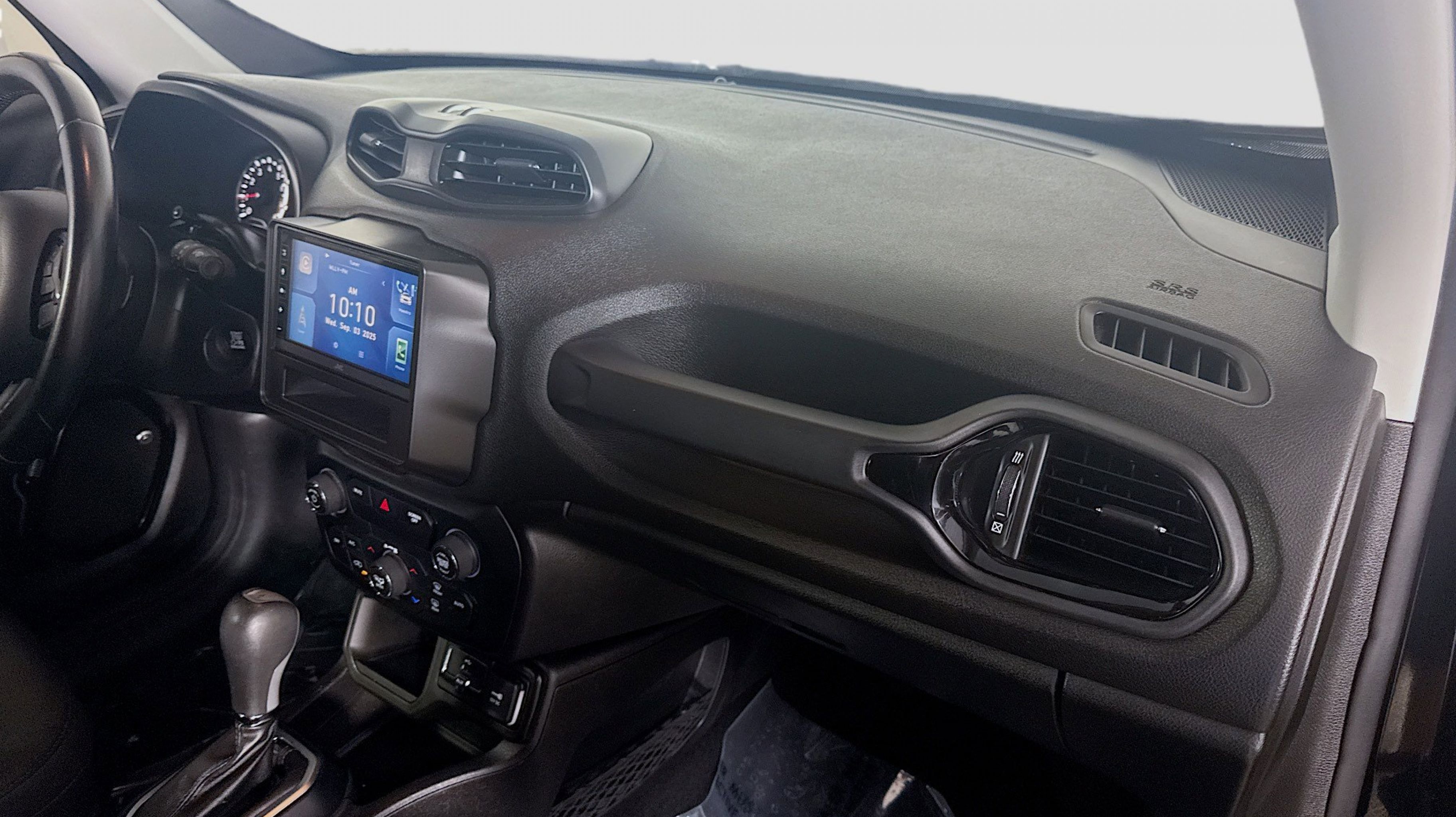 2018 Jeep Renegade Latitude North Edition photo 23