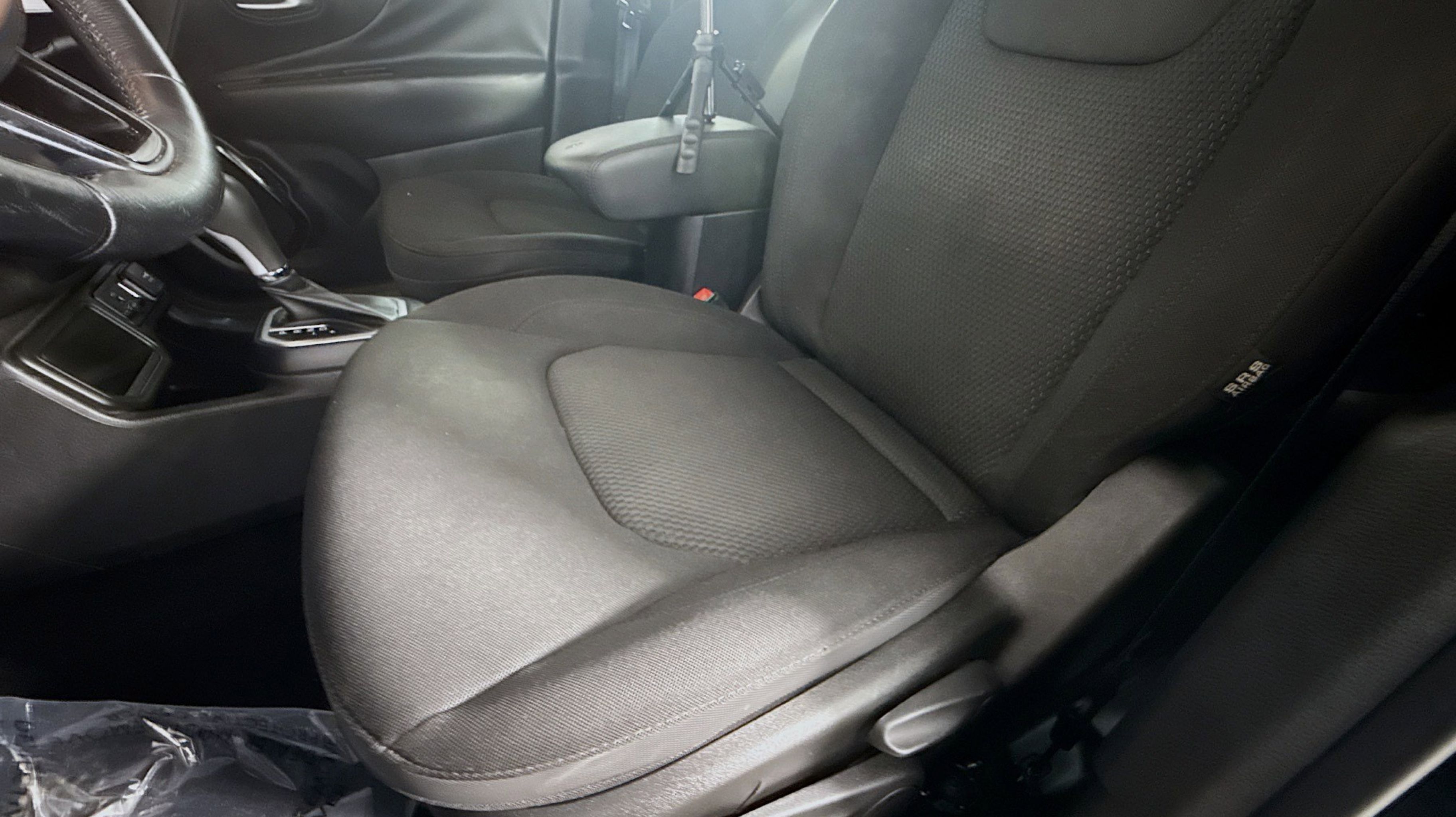 2018 Jeep Renegade Latitude North Edition photo 15