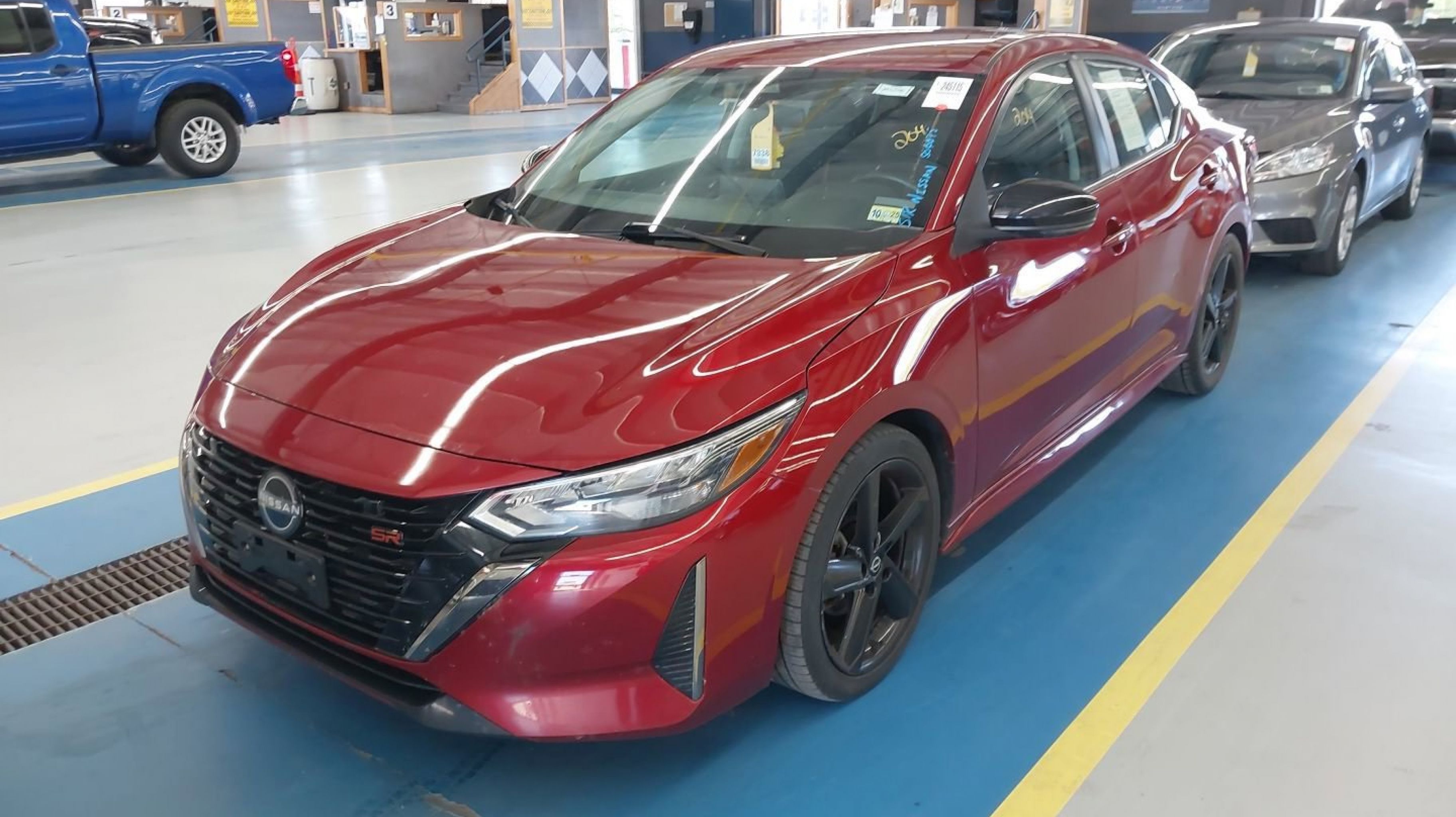 2024 Nissan Sentra SR CVT's photo