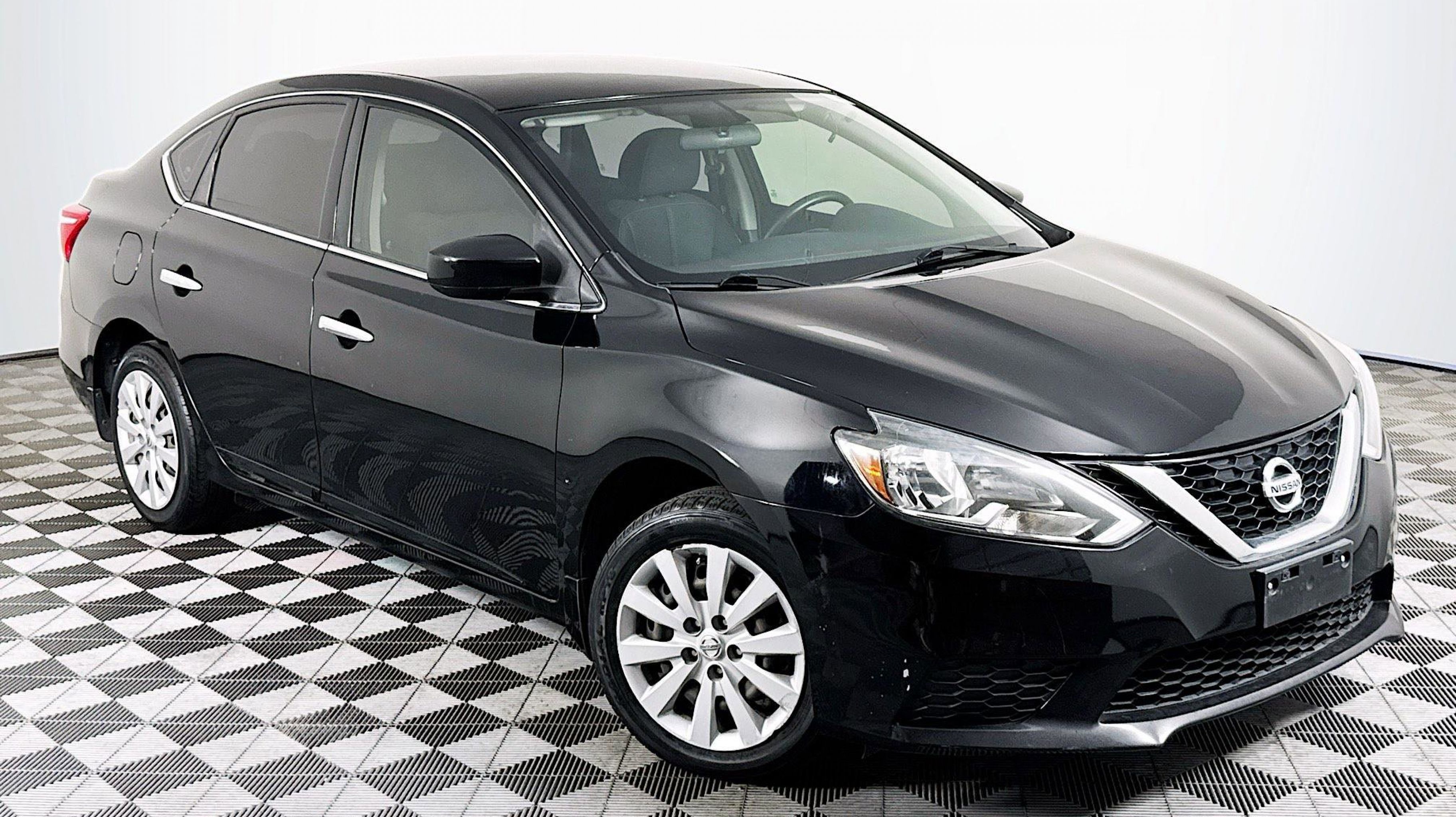 2016 Nissan Sentra S CVT's photo