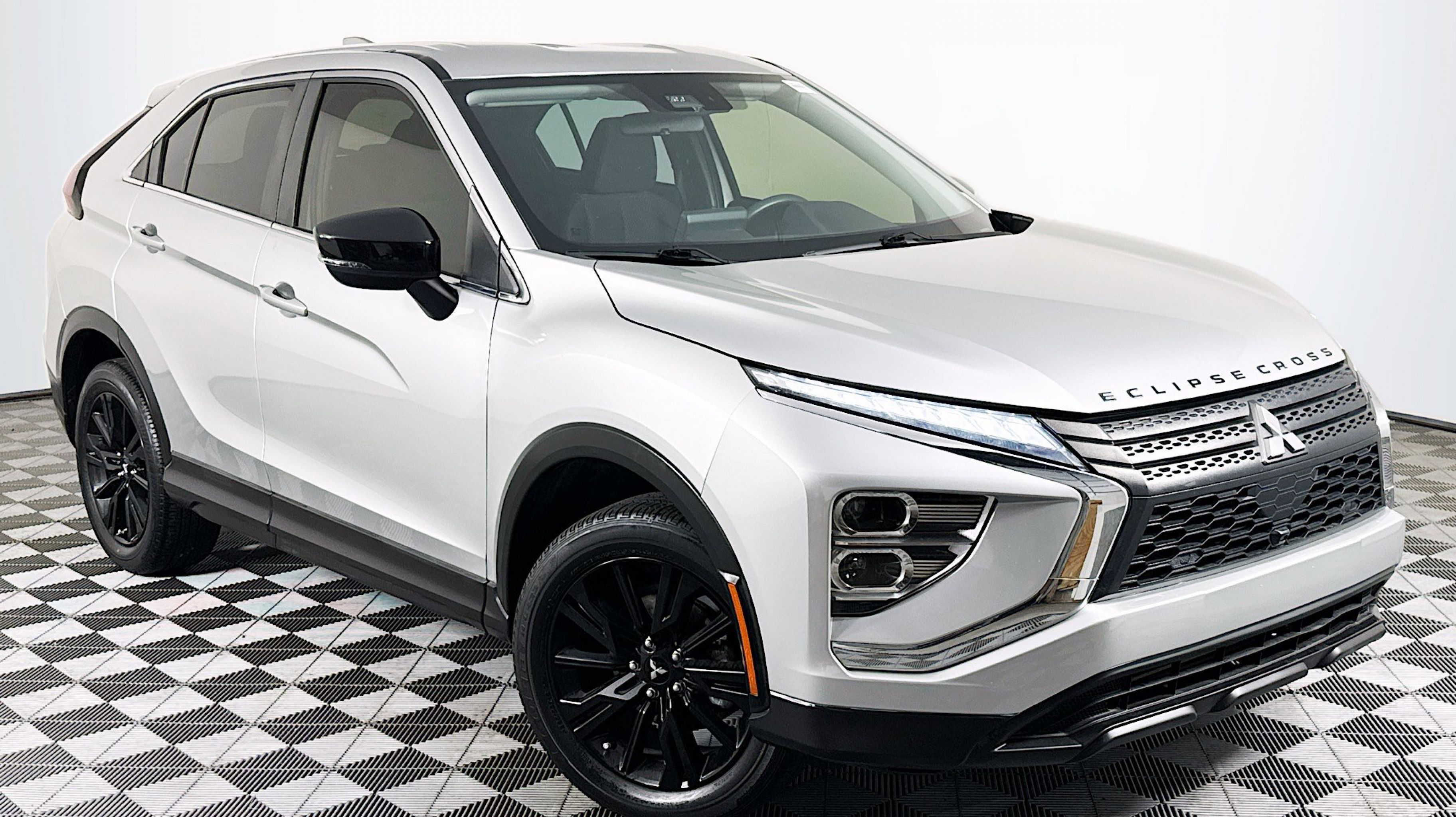 2023 Mitsubishi Eclipse Cross LE