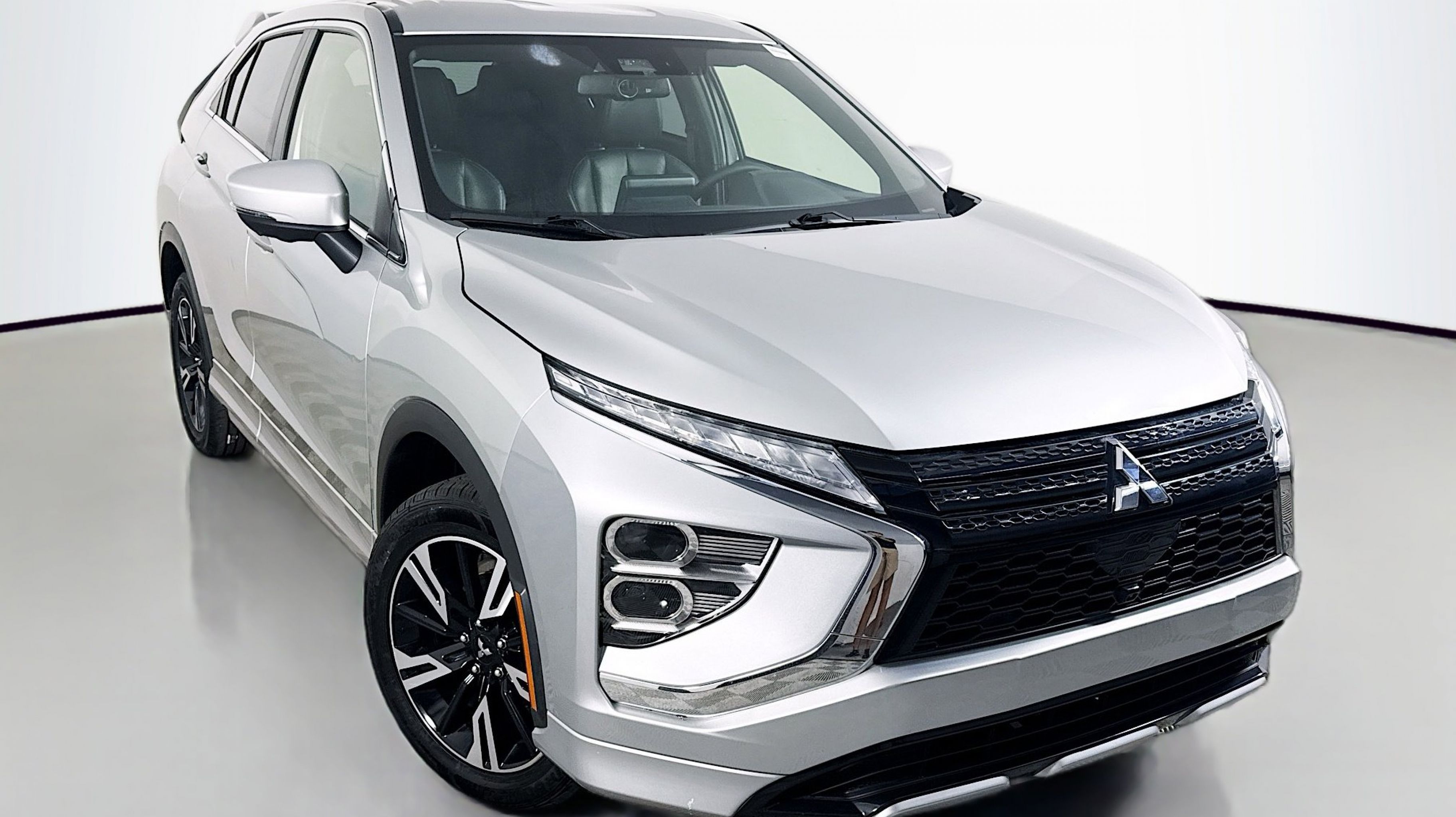 2023 Mitsubishi Eclipse Cross SEL's photo