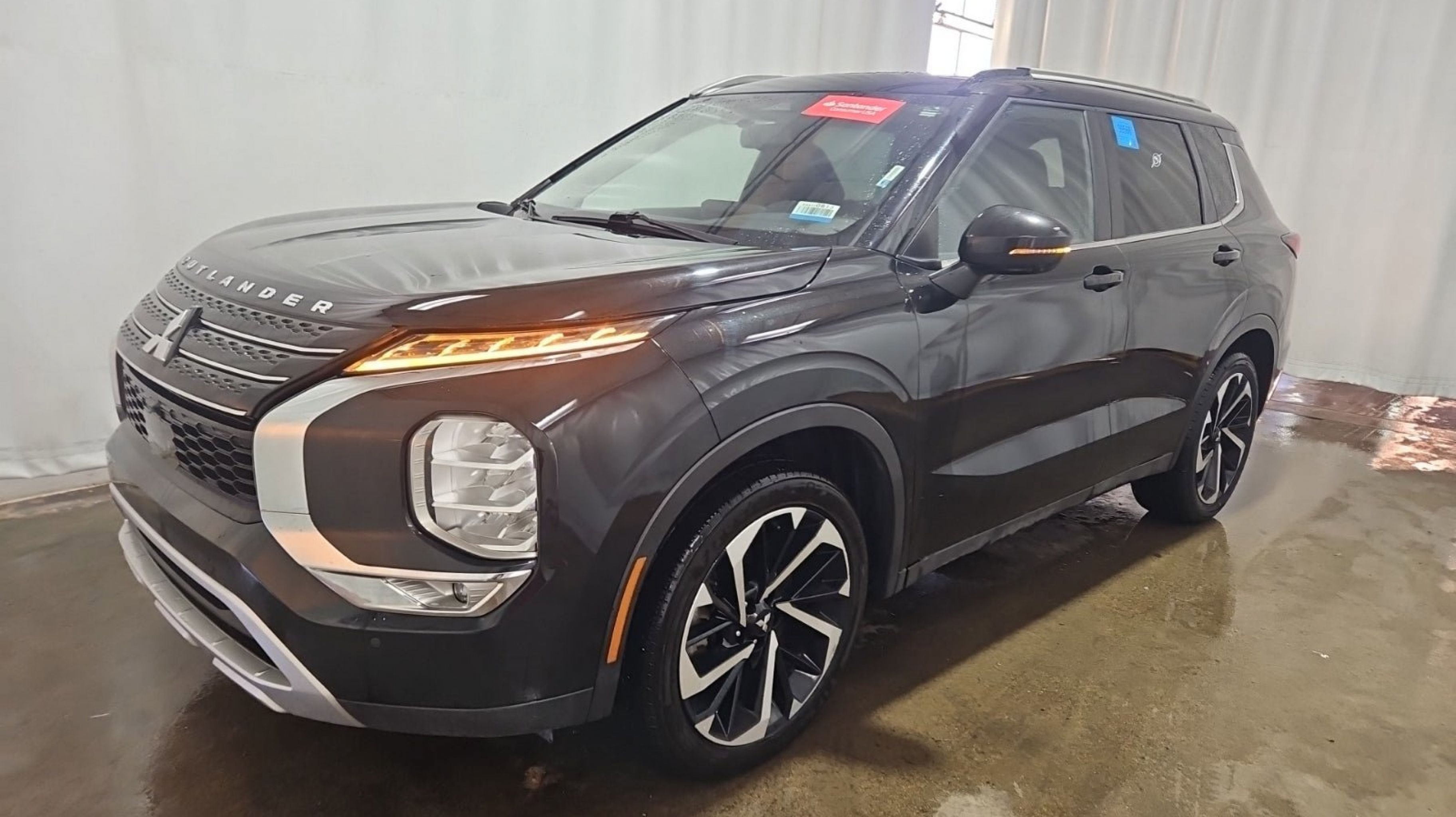 2022 Mitsubishi Outlander SE FWD's photo