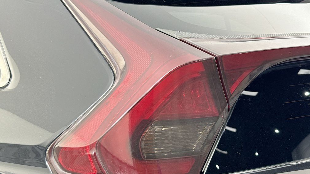 2019 Mitsubishi Eclipse Cross LE #28