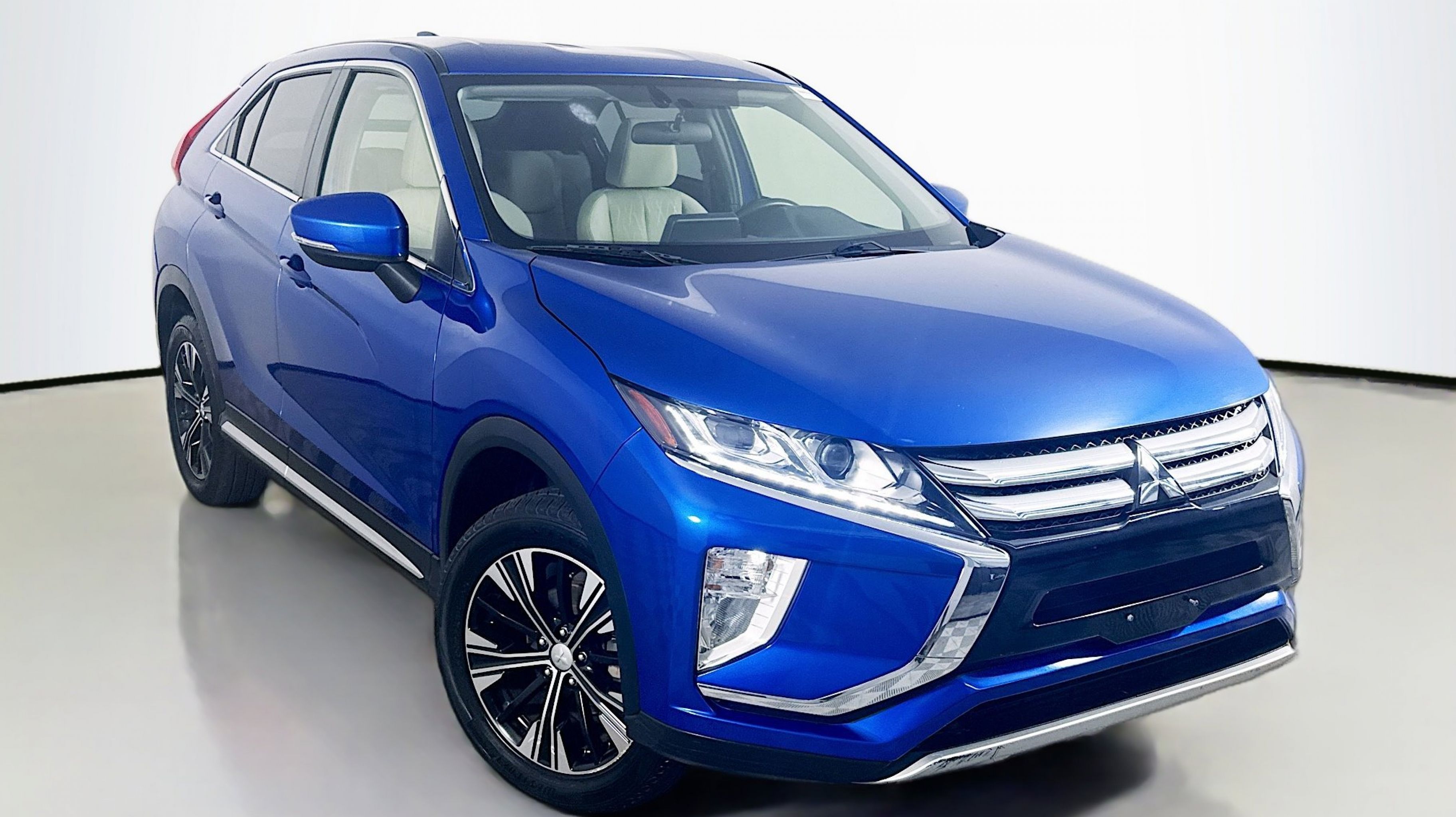 2019 Mitsubishi Eclipse Cross SE S-AWC's photo