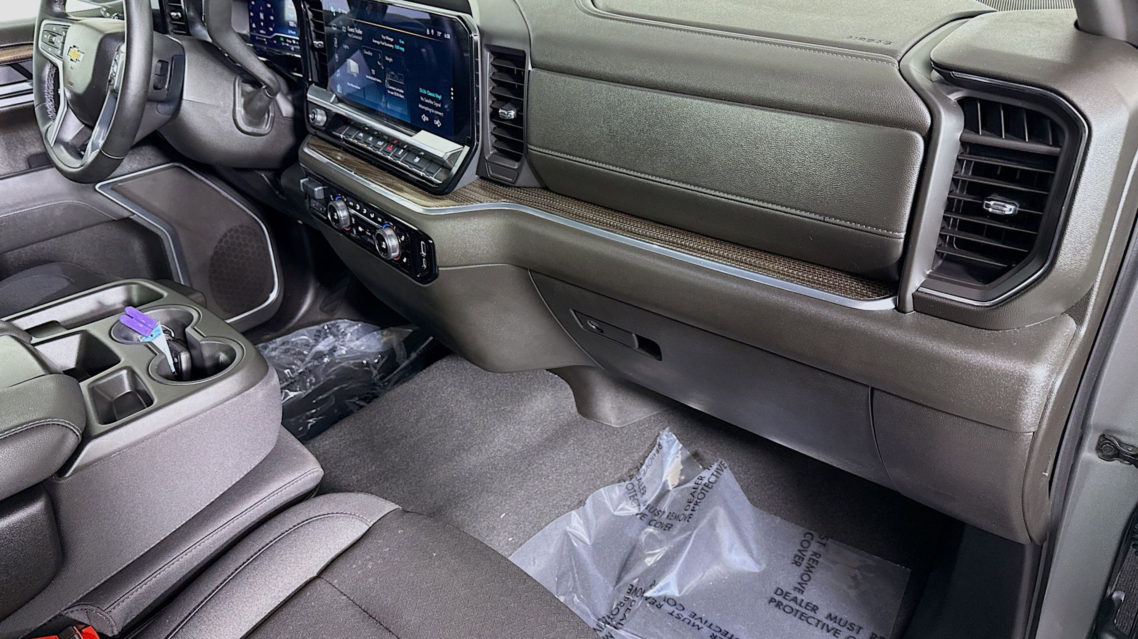2025 Chevrolet Silverado 1500 LT - Photo 25