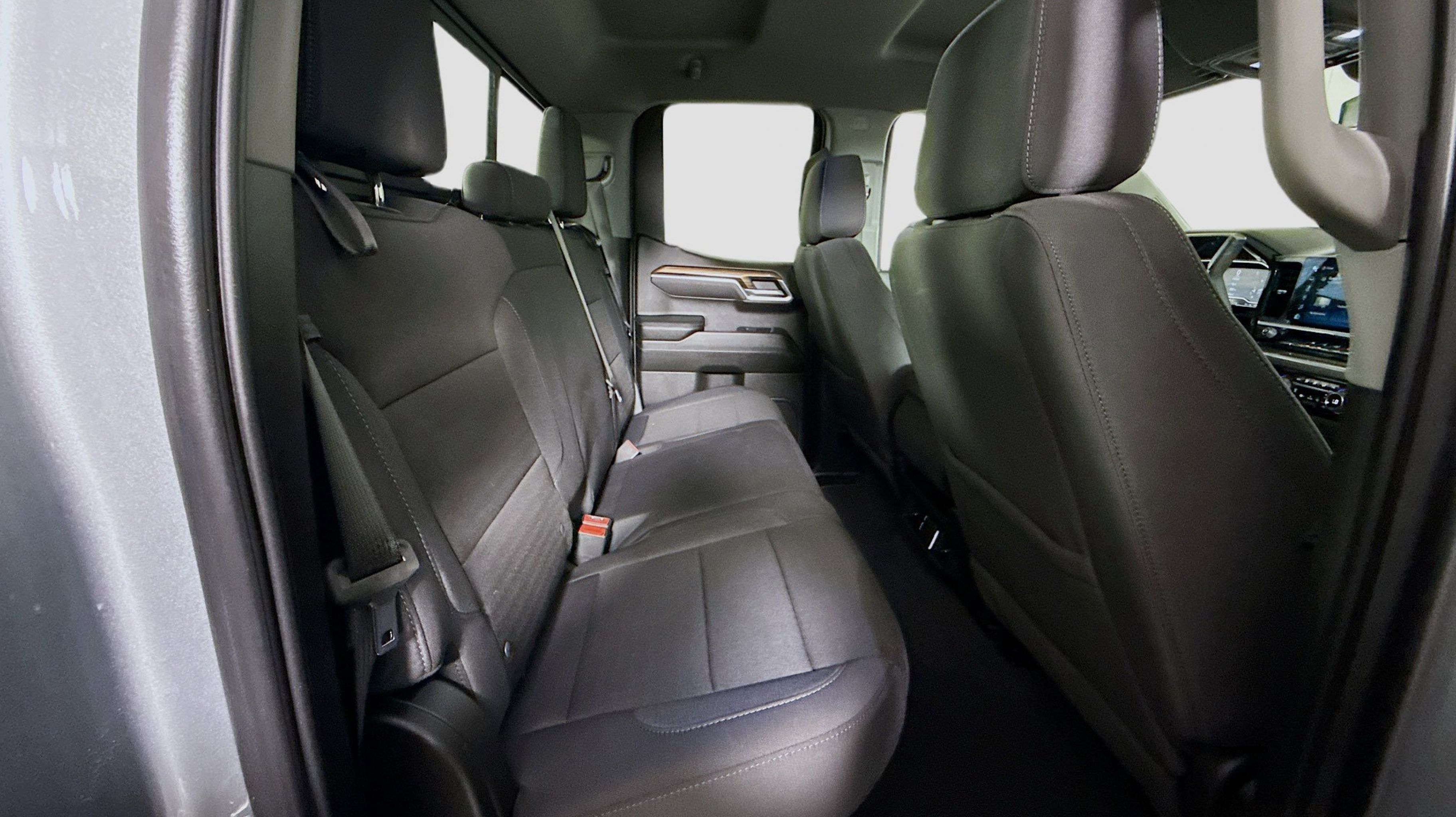 2025 Chevrolet Silverado 1500 LT - Photo 22